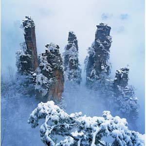 單獨成團O線：（張家界溫泉休閑線路）張家界、天子山、寶峰湖/黃龍洞、鳳凰古城 江埡溫泉/萬福溫泉 五日游